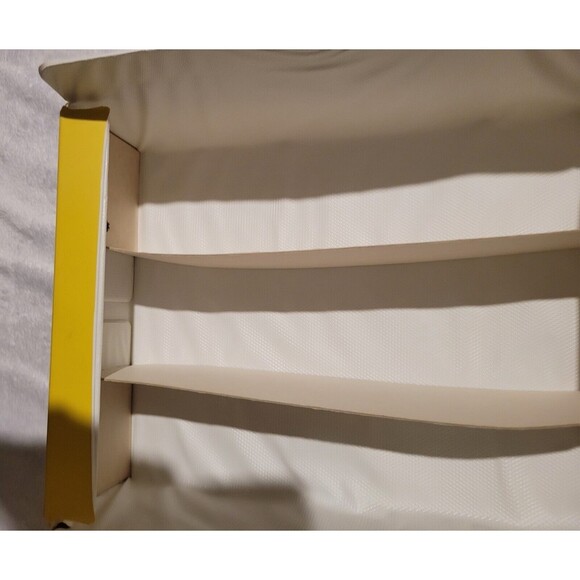 1980s Tara Toy Corp Fashion Doll Trunk Yellow Barbie Jem Sindy Holds 3 Dolls - Picture 10 of 11